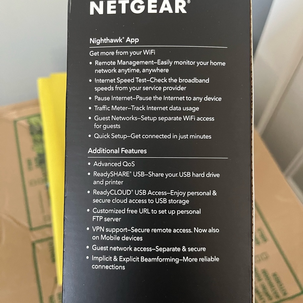 Netgear Nighthawk AC1900 Router Gaming - Picture 2 of 4